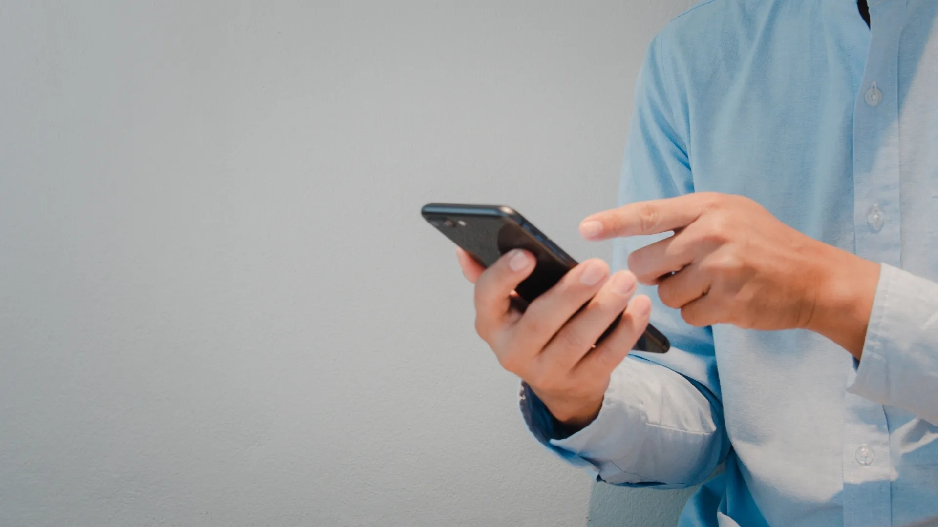 Featured image for “How Bluetooth LE Audio Will Transform Hearing Aid Connectivity”